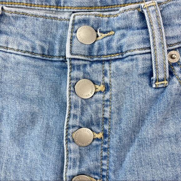 Universal Thread Vintage Straight High Waist Buttoned light wash jeans 14/32L - Picture 7 of 13